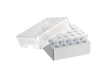 艾本德儲存盒 5 × 5, 可放置 25  個試管，5  mL，4  件，高 64  mm，2.5  英寸，聚丙烯材料，可耐受最低 -86  °C，可高溫高壓滅菌，帶蓋子并具有數(shù)字字母標(biāo)識